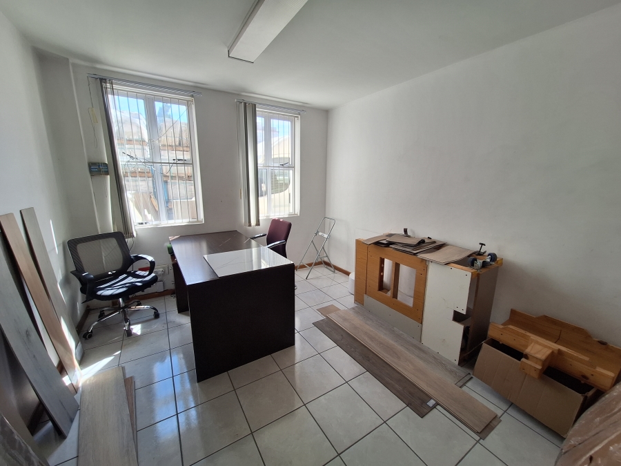 To Let commercial Property for Rent in Killarney Gardens Western Cape